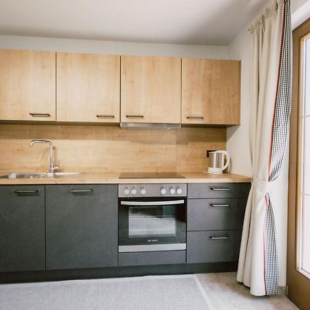 Nedererhof - Zimmer Alpenrose Mit Gemeinschaftskueche Schmirn Buitenkant foto
